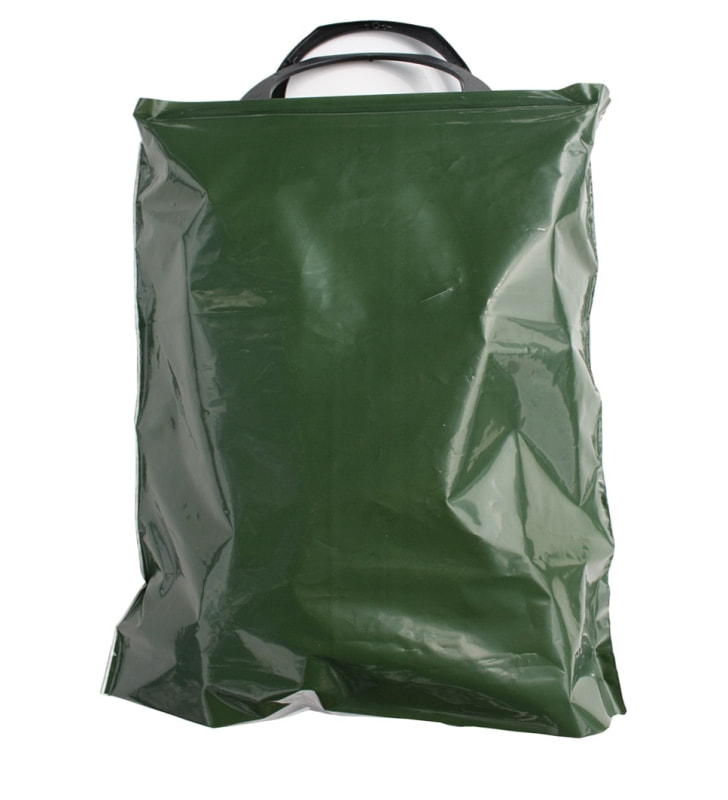 Bügeltragtasche 350x440+ 80 mm dunkelgrün Bügeltragtasche 350x440+ 80 mm dunkelgrün